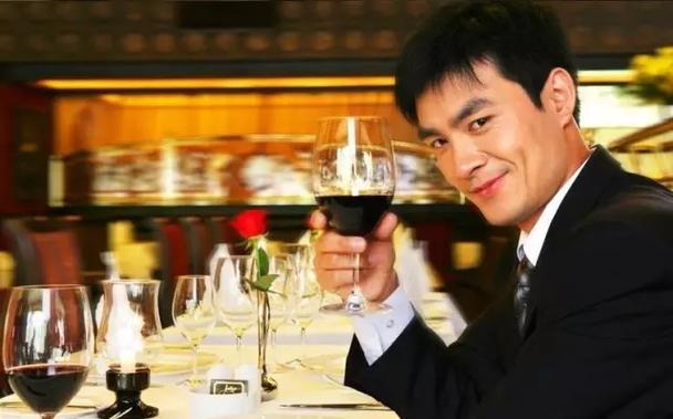 炙手可热的原意是什么？看完这篇文章就懂了！