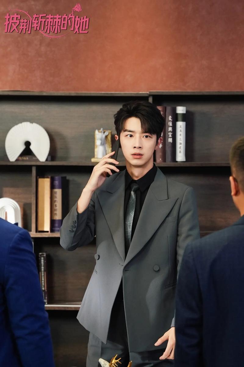 我有霸总光环：那些年我征服的霸道总裁们