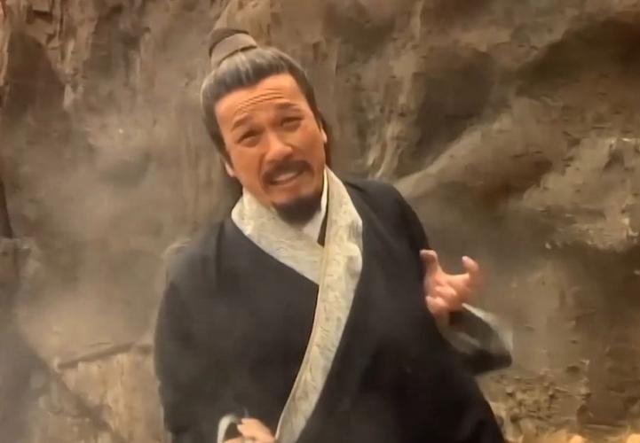 笑傲江湖日月神教人物：向问天为何能屹立不倒