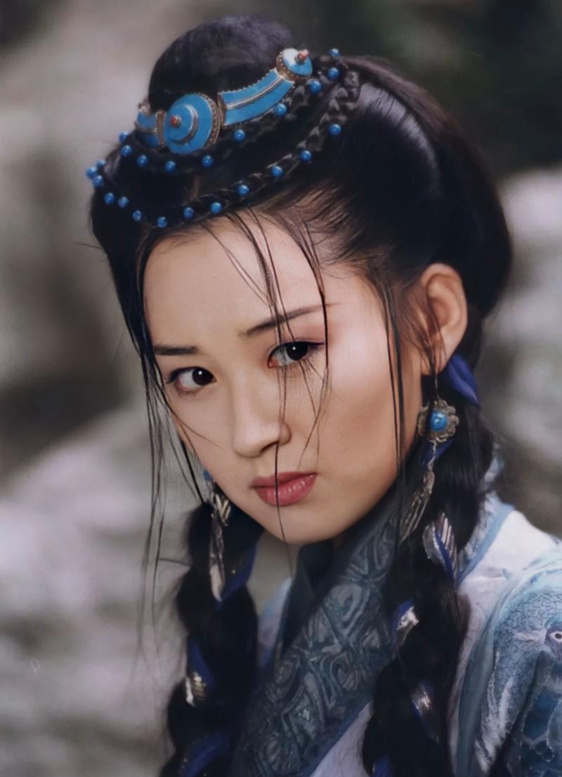 笑傲江湖日月神教人物：向问天为何能屹立不倒